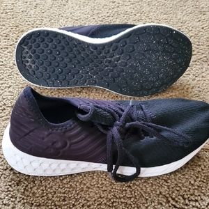 Women's size 8.5 new balance shoes